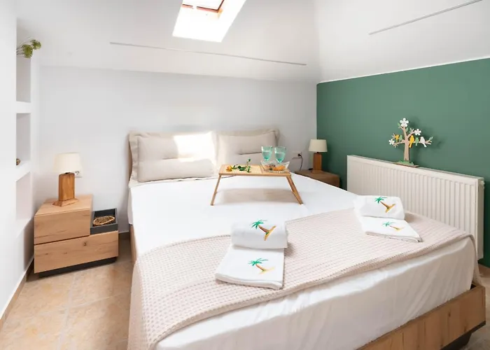 Evergreen Неа-Муданья