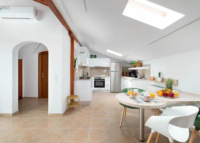 Evergreen Apartment Nea Moudania